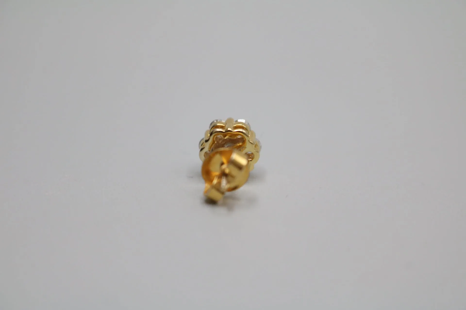 14K Yellow Gold Cluster Diamond Stud Earring (.49 CTW)
