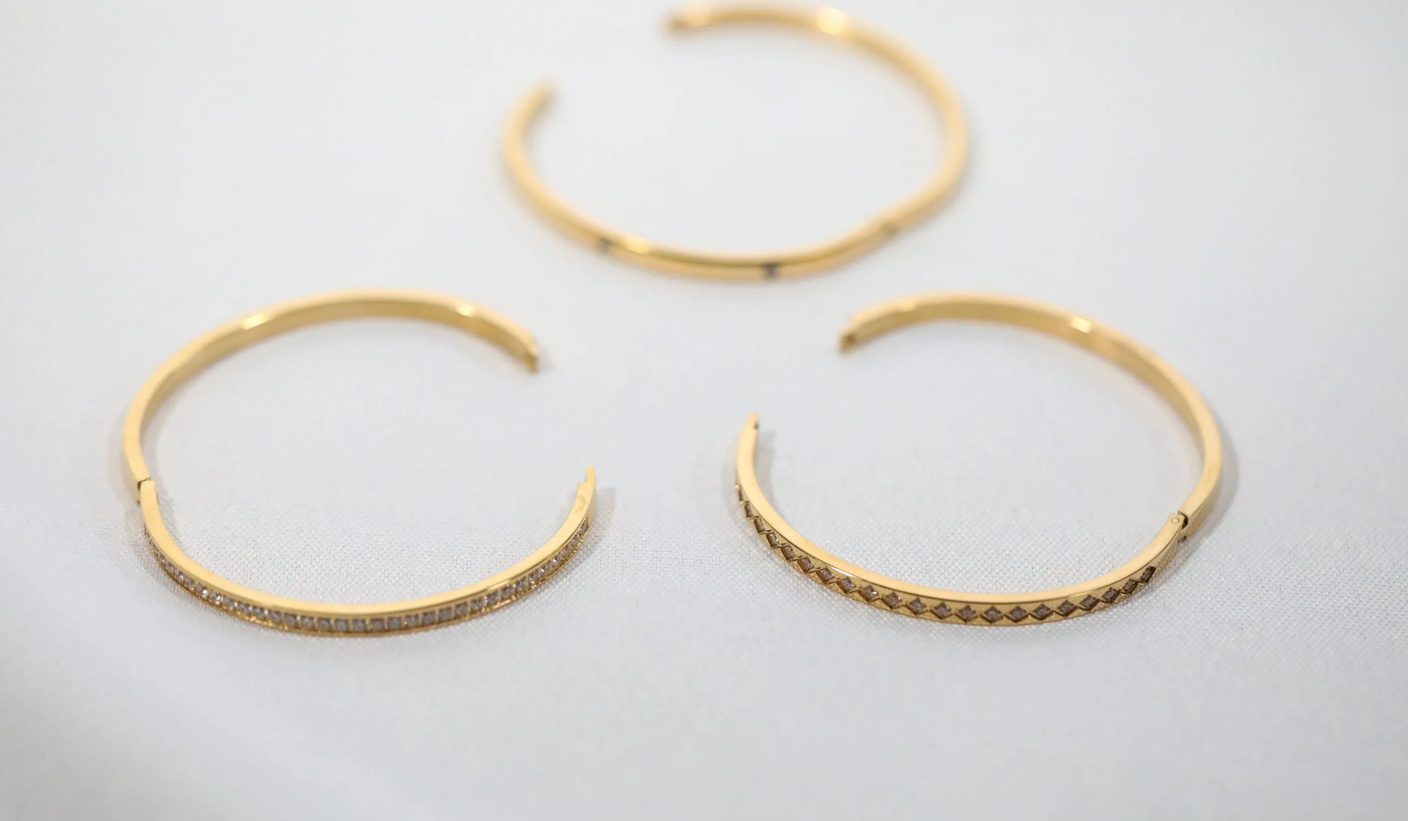 18K Gold-Filled Zircon Clip-on Bangle