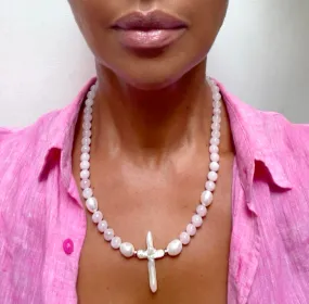 Aphrodite - Rose quartz/Pearl Necklace