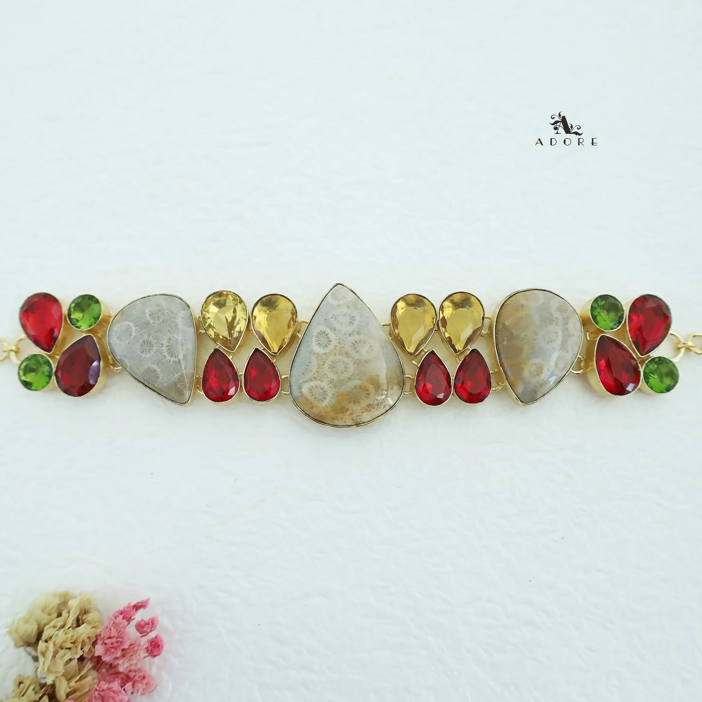 Aqulin Choker