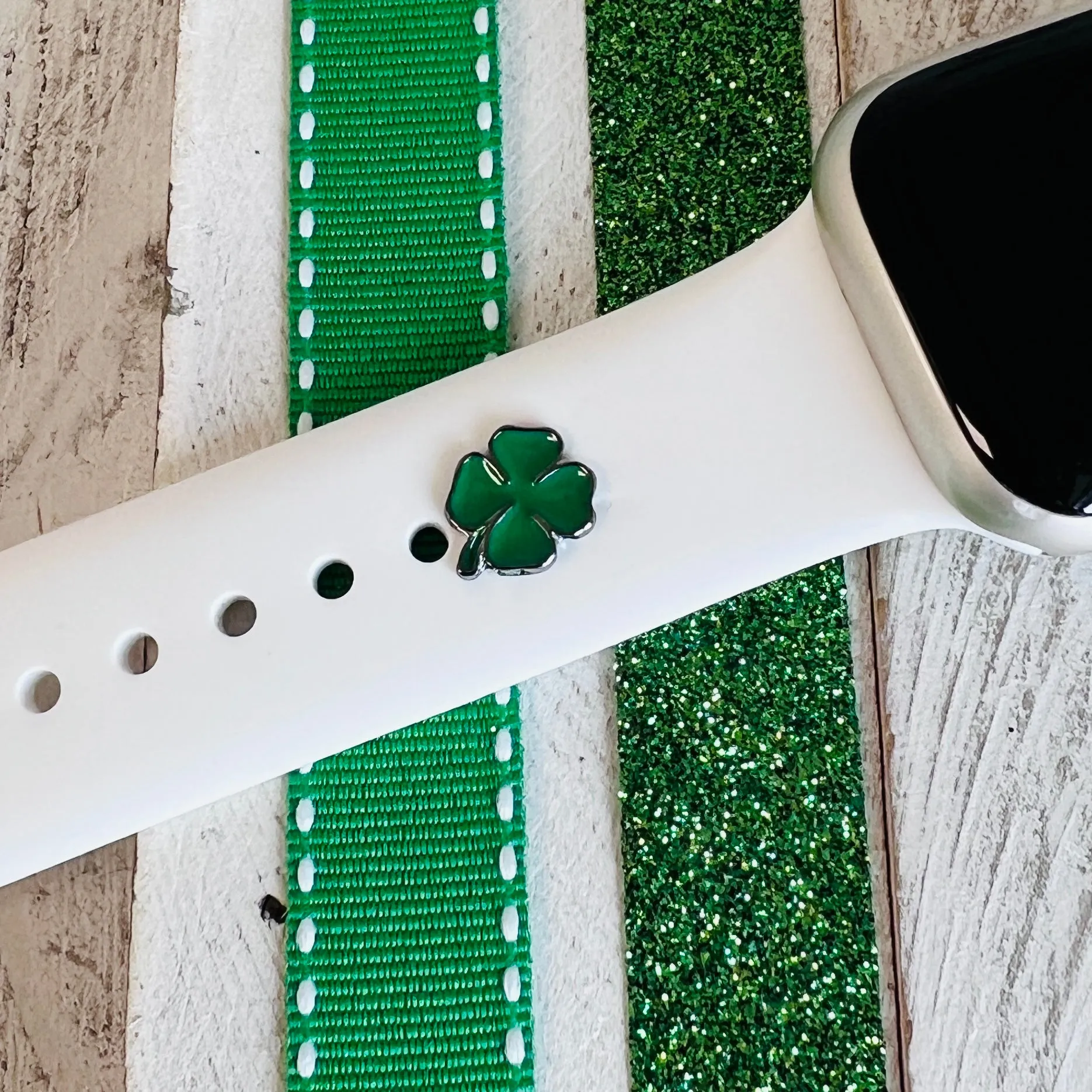 Band Charms 1pc. 4 Leaf Clover