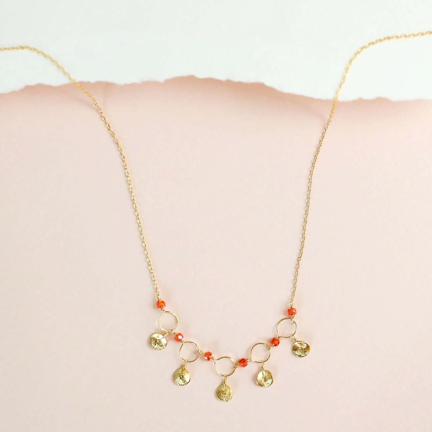 Black Spinel Mini Chain Loop Necklace