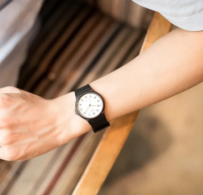Casio Analogue White Dial Resin Strap Unisex Watch| MQ-24-7BLDF