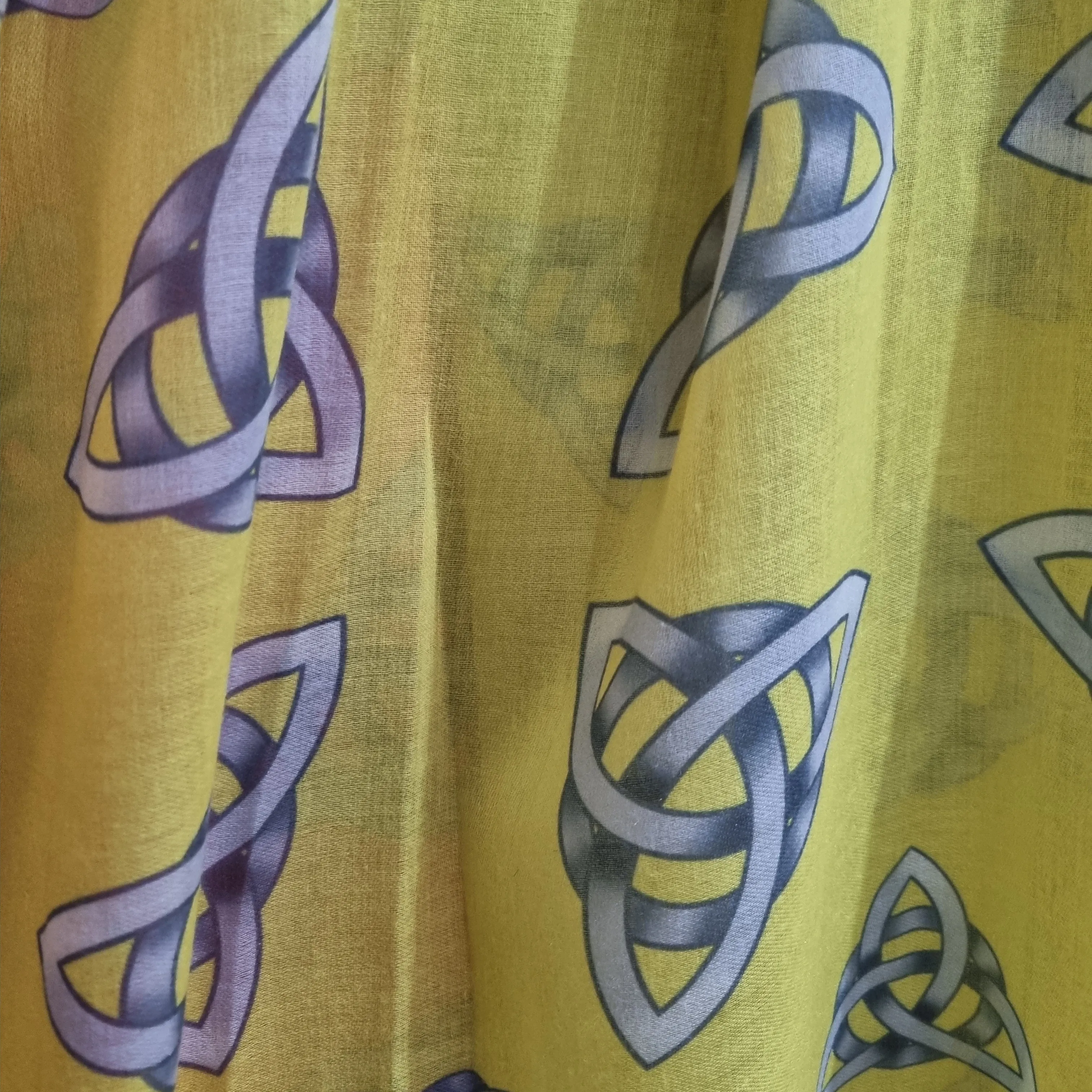 Celtic knot scarf