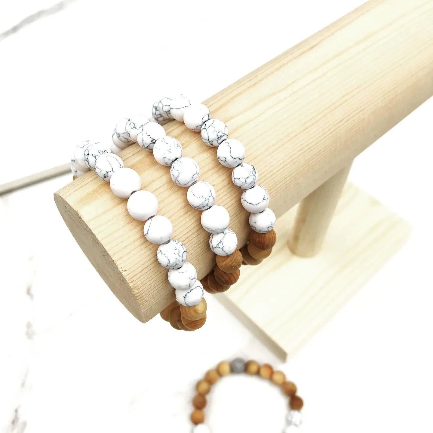 Chalk - Howlite Diffuser Oil Bracelet