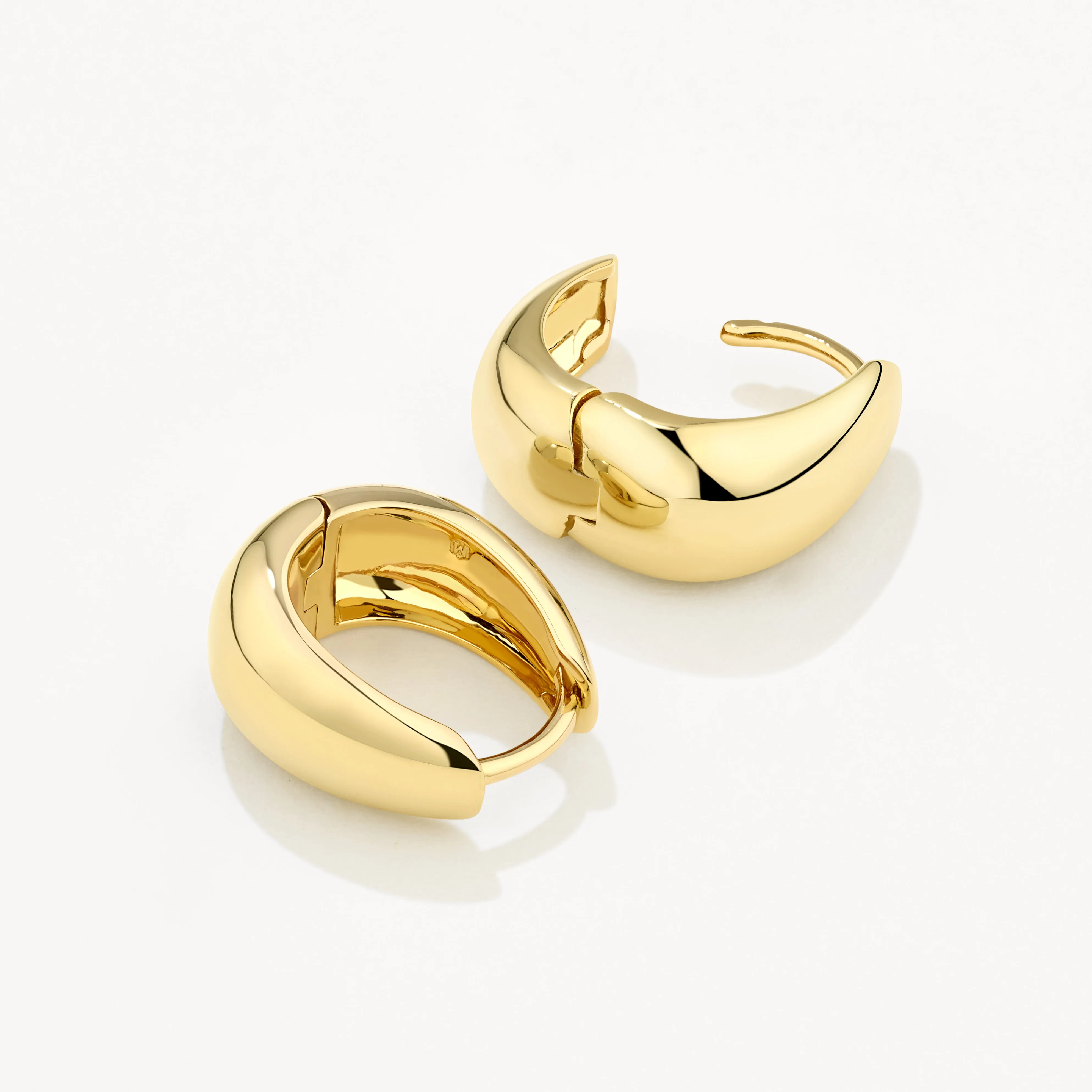 Day To Night Dome Huggie Earring Set in Gold
