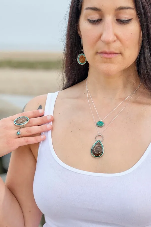 Hubei Turquoise Horizontal Oval Layering Necklace