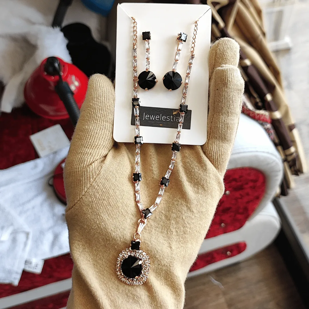 Jewelestia Royal Charm Set