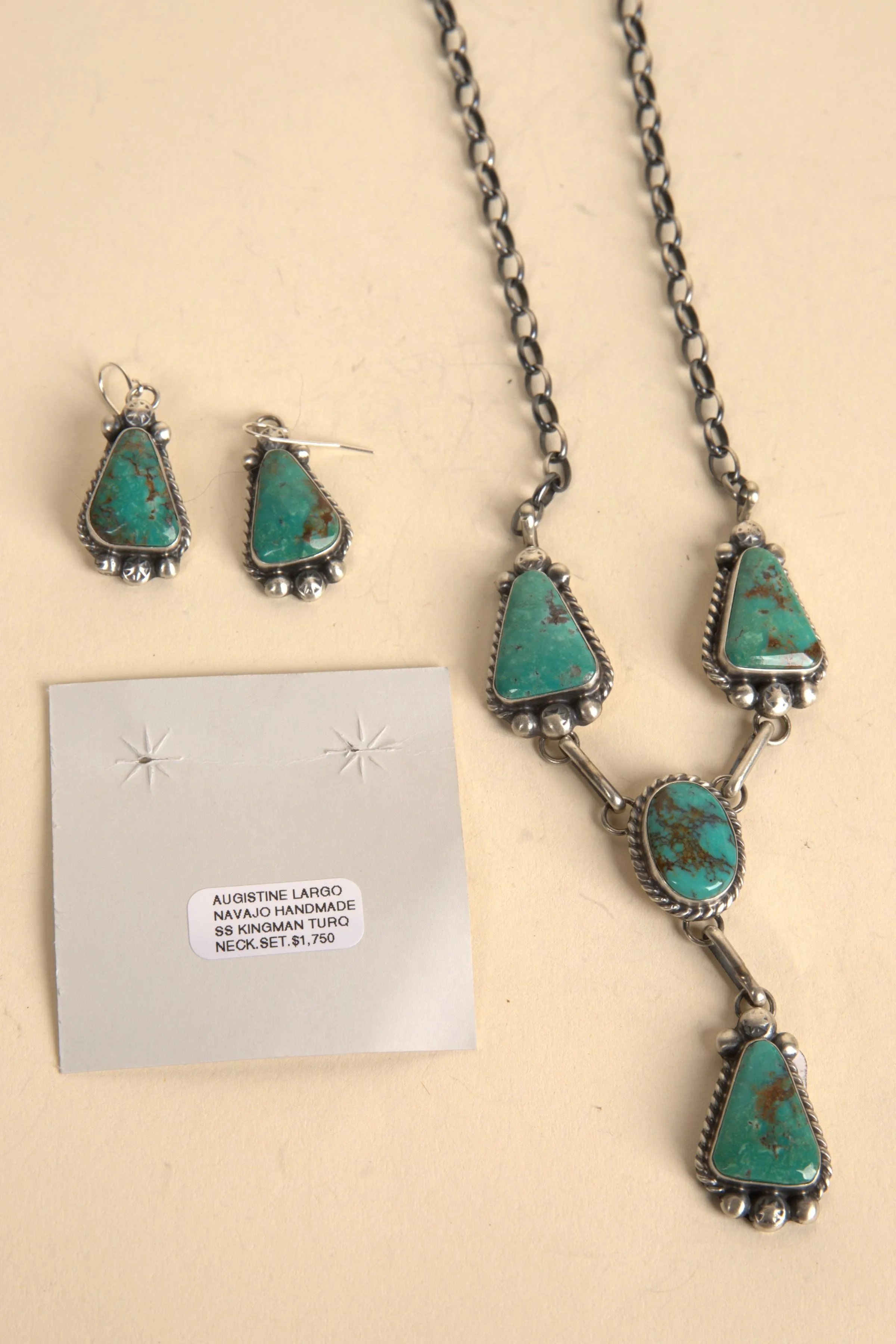Navajo Handmade Kingman Turquoise Necklace Set - 17