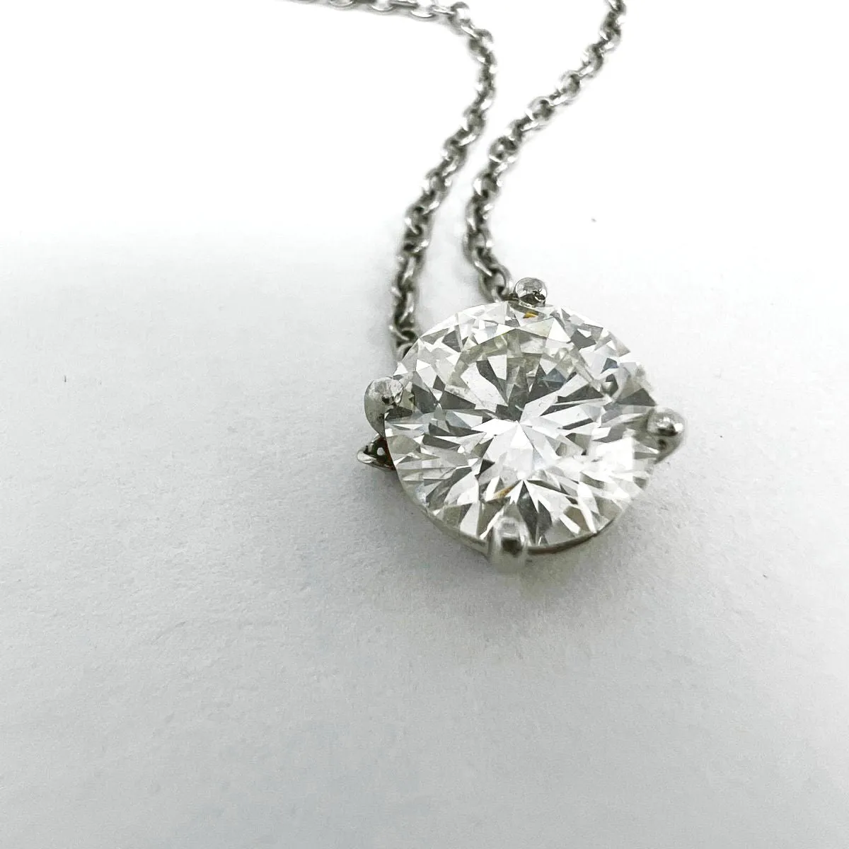 Platinum Diamond Pendant Necklace