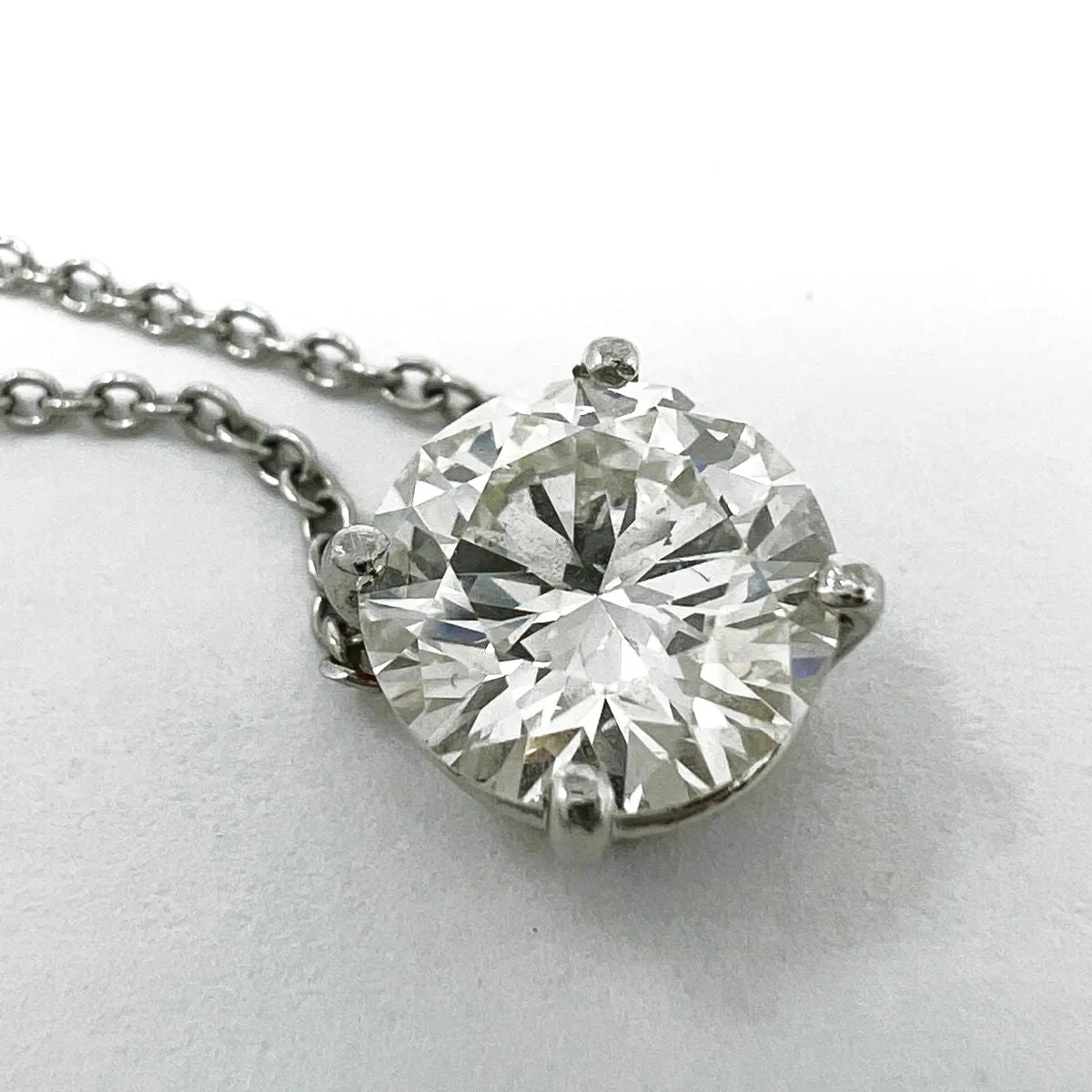 Platinum Diamond Pendant Necklace